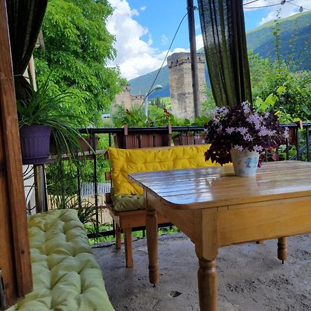 Ailama Guesthouse メスティア エクステリア 写真