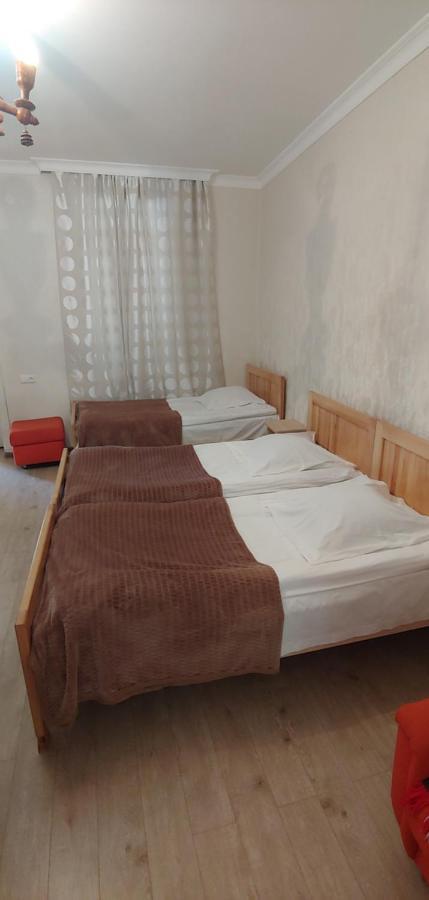 Ailama Guesthouse メスティア エクステリア 写真